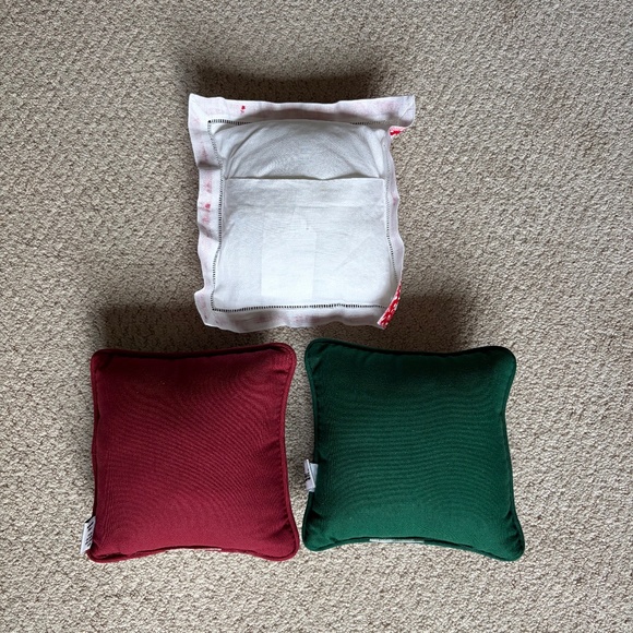 Christmas Holiday pillow bundle - Picture 5 of 11